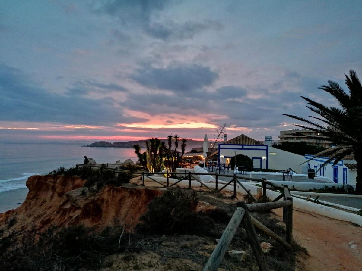 Beachfront Seaview Litoralmar Apt, Fast Wifi, Airco, Pool, Private Parking Portimão Buitenkant foto
