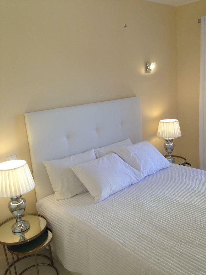 Beachfront Seaview Litoralmar Apt, Fast Wifi, Airco, Pool, Private Parking Portimão Buitenkant foto